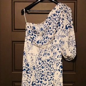 Dress one shoulder dress/split thigh